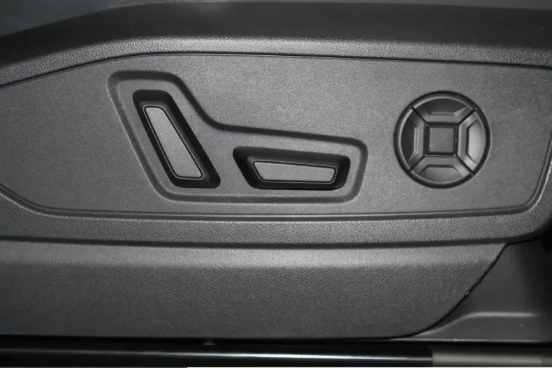 Audi Q5 din 2025 cu 8.312 km - oferta AUD237177 - foto 14