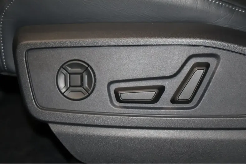 Audi Q5 din 2025 cu 8.312 km - oferta AUD237177 - foto 15
