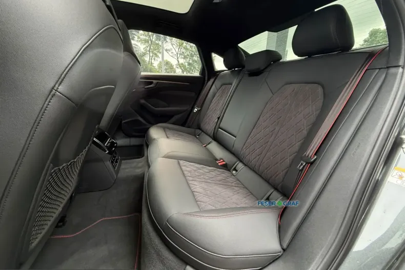 Audi A6 din 2025 cu 2.634 km - oferta AUD237182 - foto 8