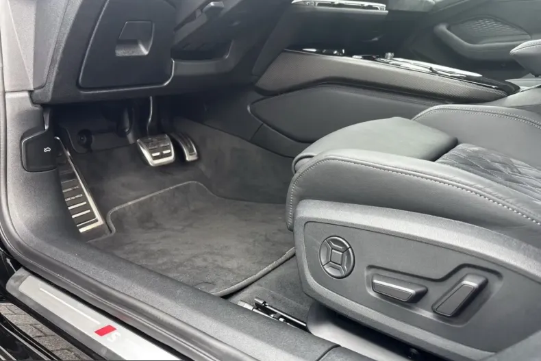 Audi A6 din 2025 cu 12.755 km - oferta AUD237186 - foto 14