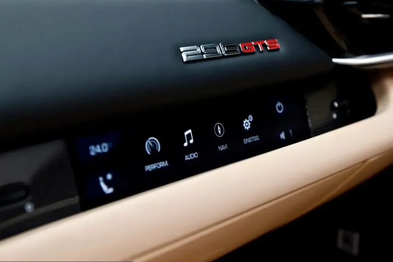 Ferrari 296 GTS din 2023 cu 4.300 km - oferta FER237198 - foto 18