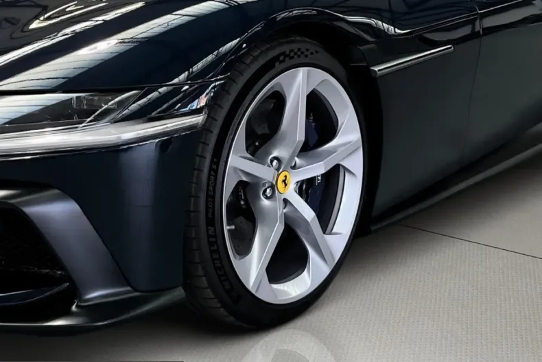Ferrari 12Cilindri din 2025 cu 3.030 km - oferta FER237200 - foto 9