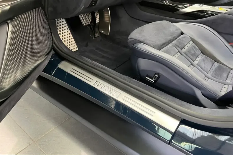 Ferrari 12Cilindri din 2025 cu 3.030 km - oferta FER237200 - foto 10