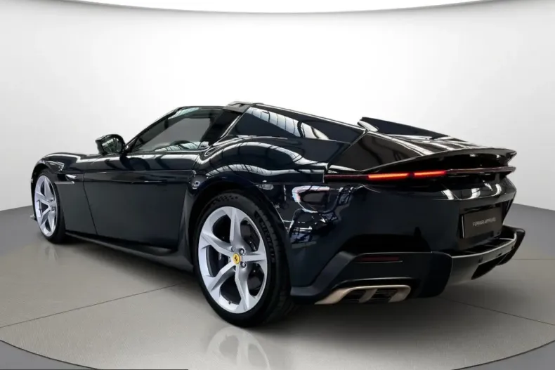 Ferrari 12Cilindri din 2025 cu 3.030 km - oferta FER237200 - foto 19