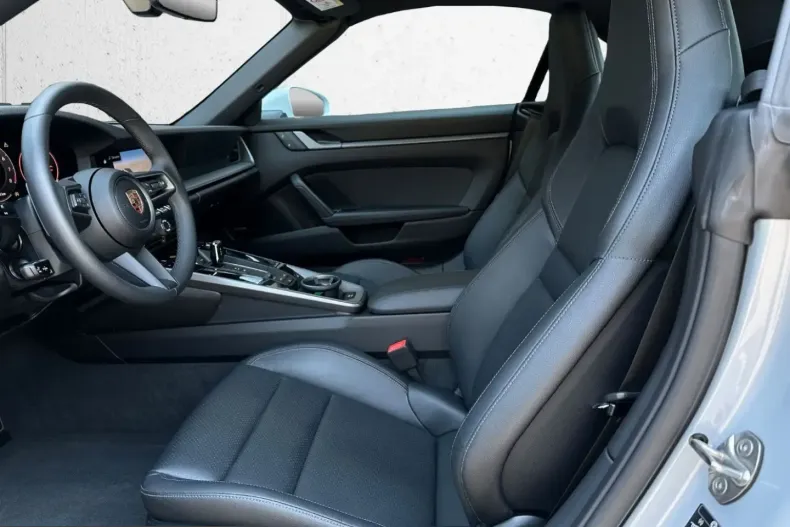 Porsche 992 din 2024 cu 3.800 km - oferta POR237203 - foto 19