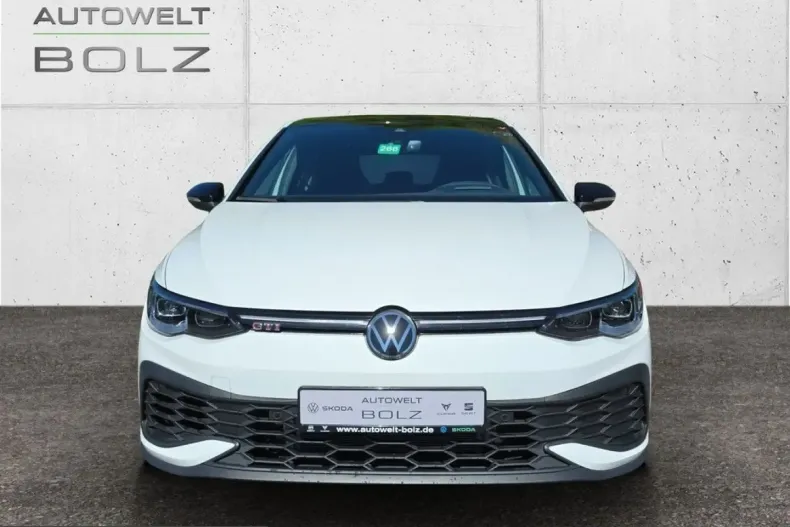 Volkswagen Golf din 2024 cu 33.047 km - oferta VOL237207 - foto 2
