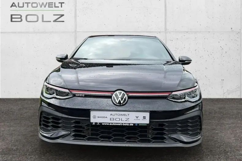 Volkswagen Golf din 2024 cu 39.360 km - oferta VOL237208 - foto 2