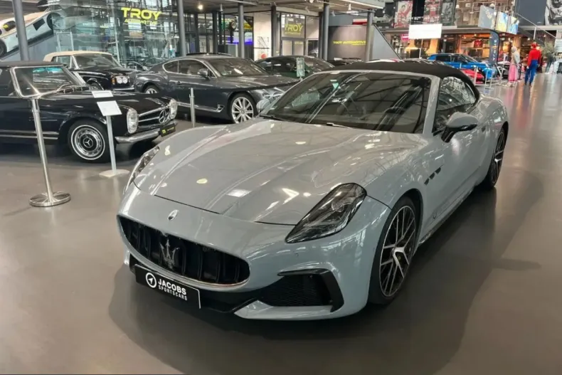 Maserati GranCabrio din 2024 cu 12.540 km - oferta MAS237245 - foto 3
