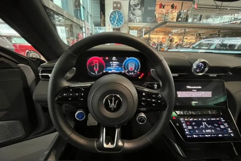 Maserati GranCabrio din 2024 cu 12.540 km - oferta MAS237245 - foto 6