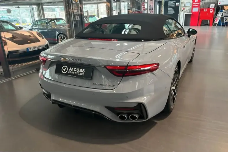 Maserati GranCabrio din 2024 cu 12.540 km - oferta MAS237245 - foto 12