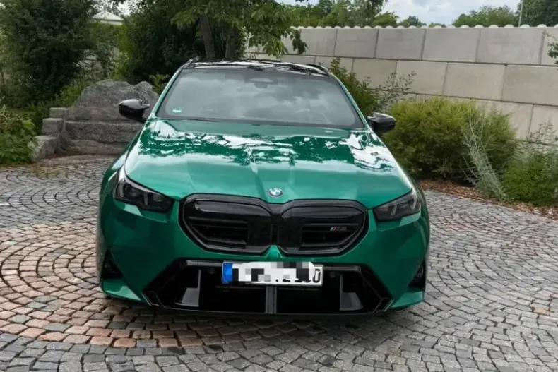 BMW M5 (Seria 5) din 2025 cu 12.800 km - oferta BMW237247 - foto 3