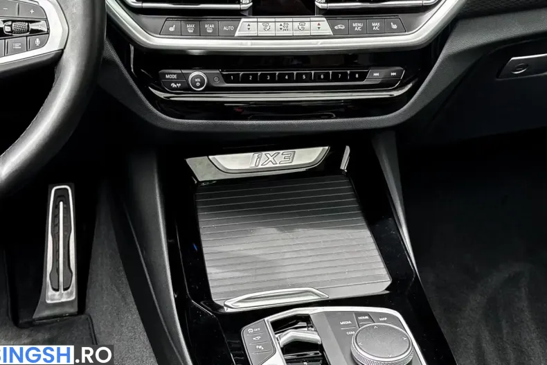 BMW iX3 (Seria X) din 2024 cu 44.400 km - oferta BMW237258 - foto 12