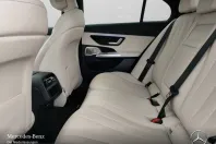 Mercedes-Benz E 220 (Clasa E) din 2025 cu 2.865 km - oferta MER237264 - foto 9