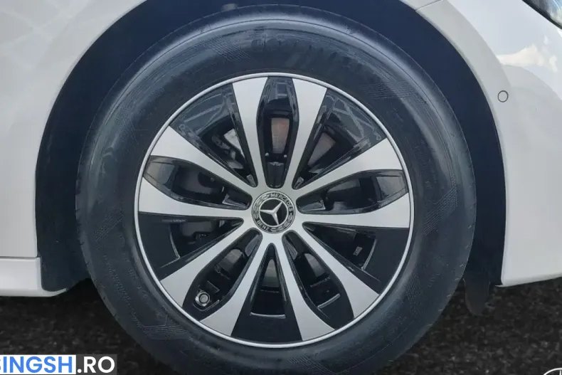 Mercedes-Benz E 220 (Clasa E) din 2025 cu 11.379 km - oferta MER237266 - foto 7