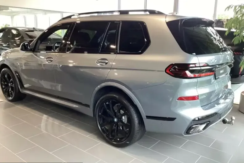 BMW X7 (Seria X) din 2026 cu 51 km - oferta BMW237279 - foto 2