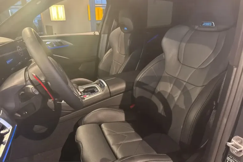 BMW XM (Seria X) din 2026 cu 51 km - oferta BMW237284 - foto 6