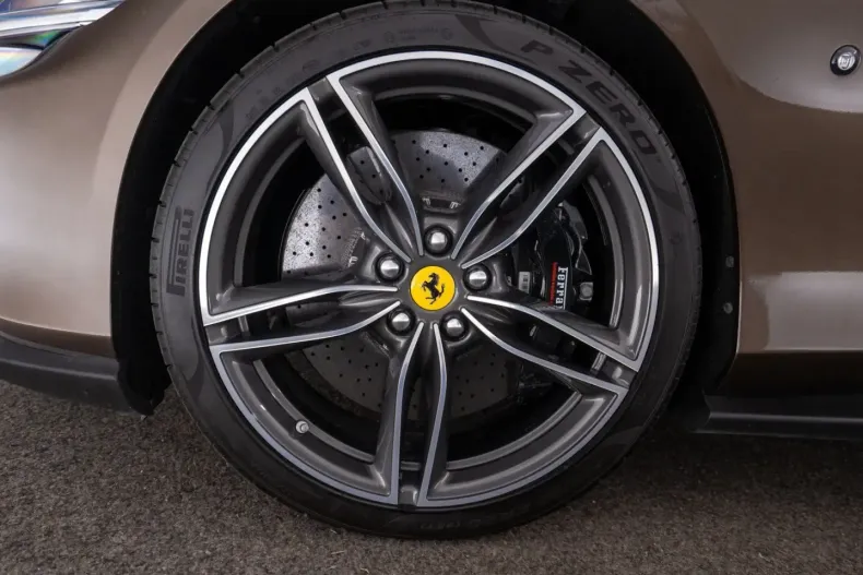 Ferrari Roma din 2021 cu 1.300 km - oferta FER237286 - foto 12
