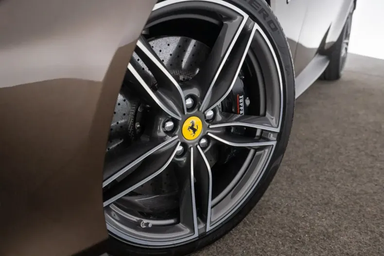 Ferrari Roma din 2021 cu 1.300 km - oferta FER237286 - foto 39