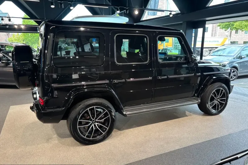 Mercedes-Benz G 400 (Clasa G) din 2023 cu 81.000 km - oferta MER237292 - foto 4