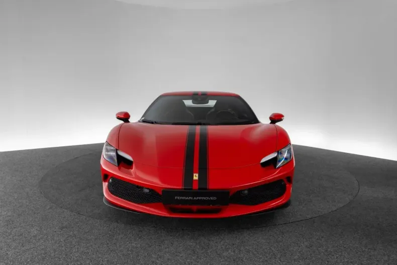 Ferrari 296 GTB din 2023 cu 6.000 km - oferta FER237294 - foto 2