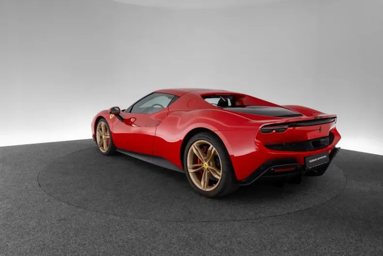 Ferrari 296 GTB din 2023 cu 6.000 km - oferta FER237294 - foto 7