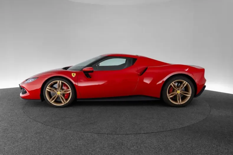Ferrari 296 GTB din 2023 cu 6.000 km - oferta FER237294 - foto 8