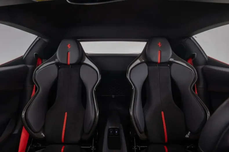 Ferrari 296 GTB din 2023 cu 6.000 km - oferta FER237294 - foto 10