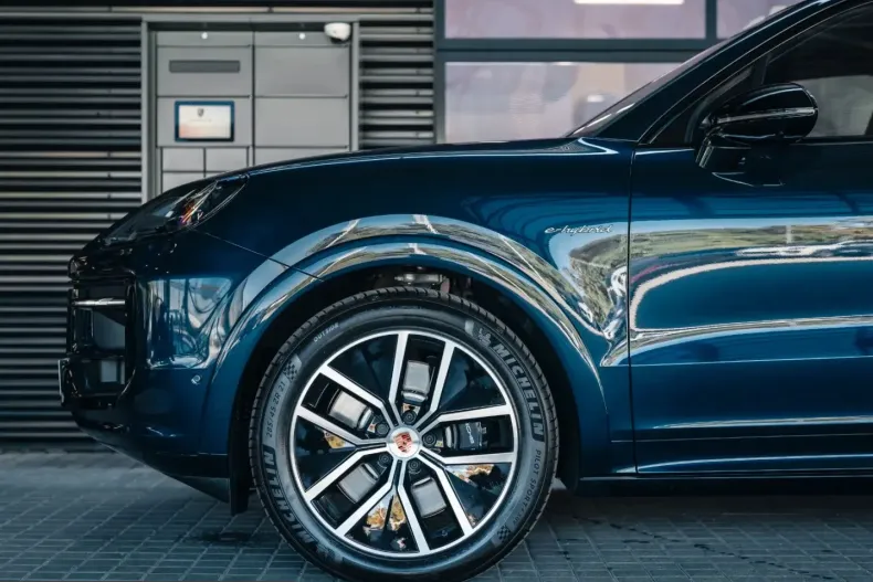 Porsche Cayenne din 2025 cu 8.000 km - oferta POR237300 - foto 8