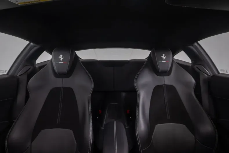 Ferrari Roma din 2023 cu 20.500 km - oferta FER237301 - foto 10