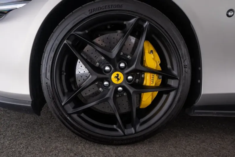 Ferrari Roma din 2023 cu 20.500 km - oferta FER237301 - foto 11