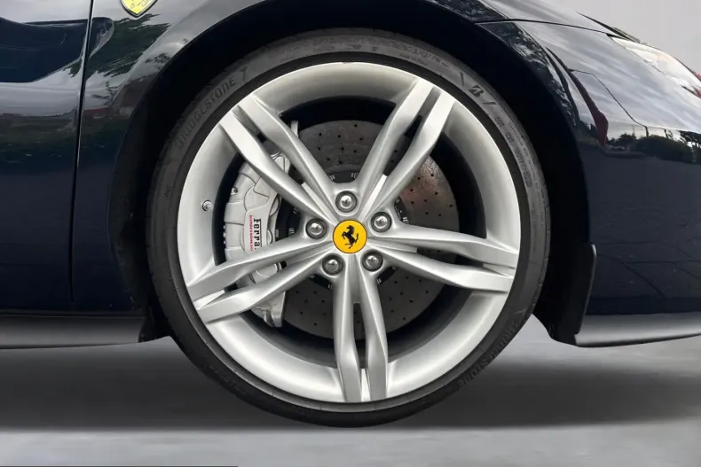 Ferrari 296 GTS din 2024 cu 12.300 km - oferta FER237302 - foto 12
