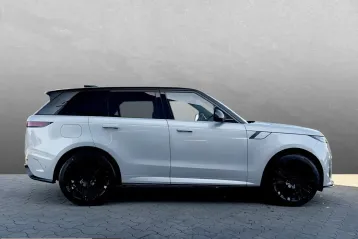 Land Rover Range Rover Sport din 2026 - oferta LAN237313