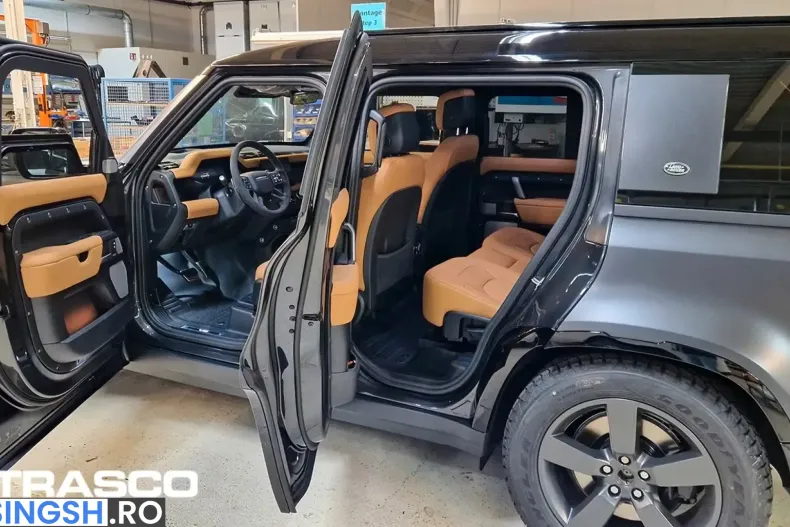 Land Rover Defender din 2026 cu 51 km - oferta LAN237321 - foto 5
