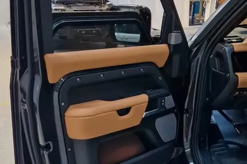 Land Rover Defender din 2026 cu 51 km - oferta LAN237321 - foto 7