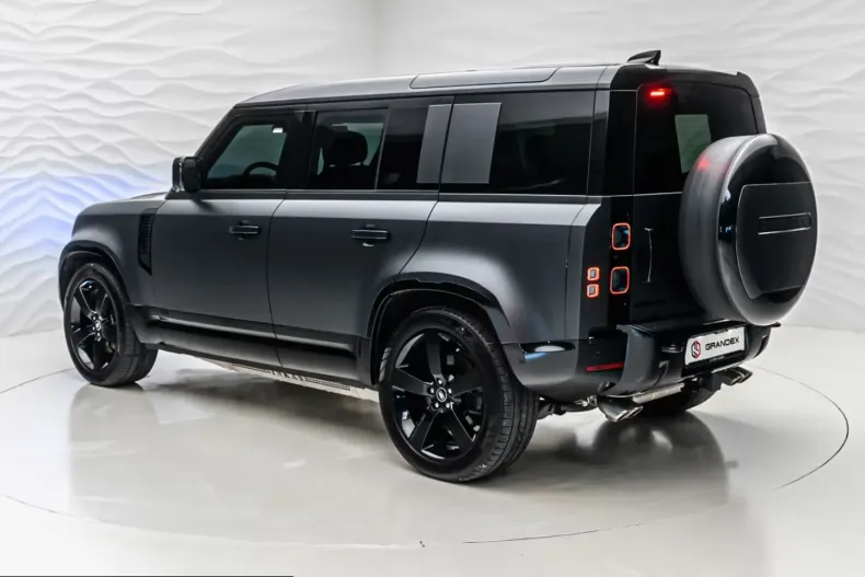 Land Rover Defender din 2026 cu 51 km - oferta LAN237325 - foto 4
