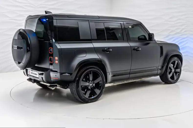 Land Rover Defender din 2026 cu 51 km - oferta LAN237325 - foto 5