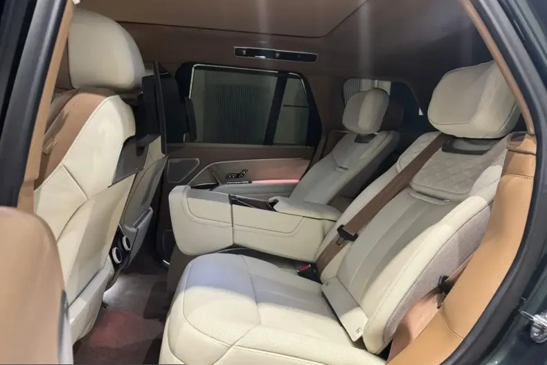 Land Rover Range Rover din 2026 cu 51 km - oferta LAN237327 - foto 4