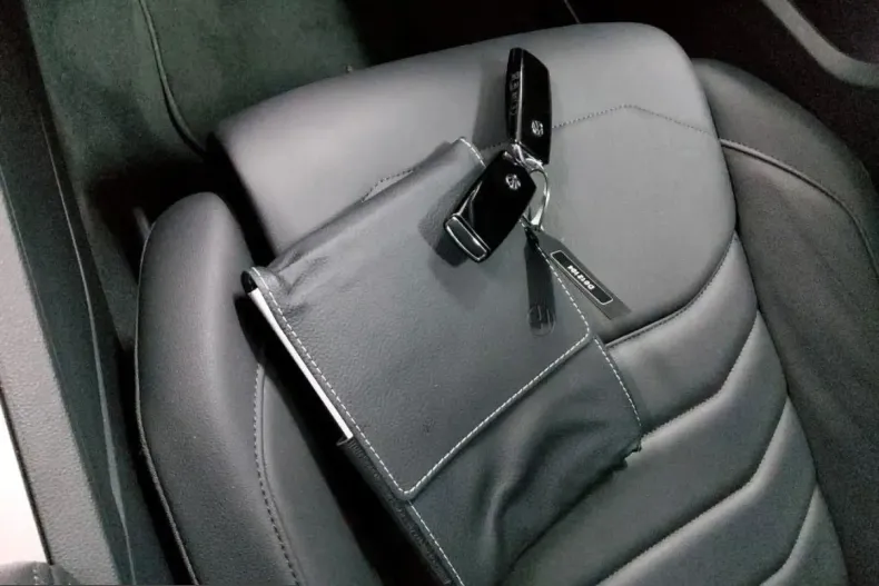 Volkswagen Touareg din 2023 cu 78.000 km - oferta VOL237331 - foto 4