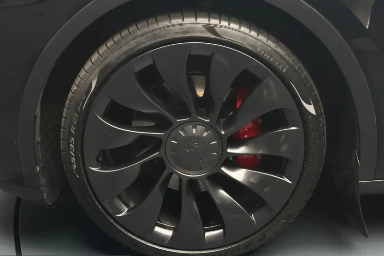 Tesla Model Y din 2024 cu 35.000 km - oferta TES237333 - foto 8