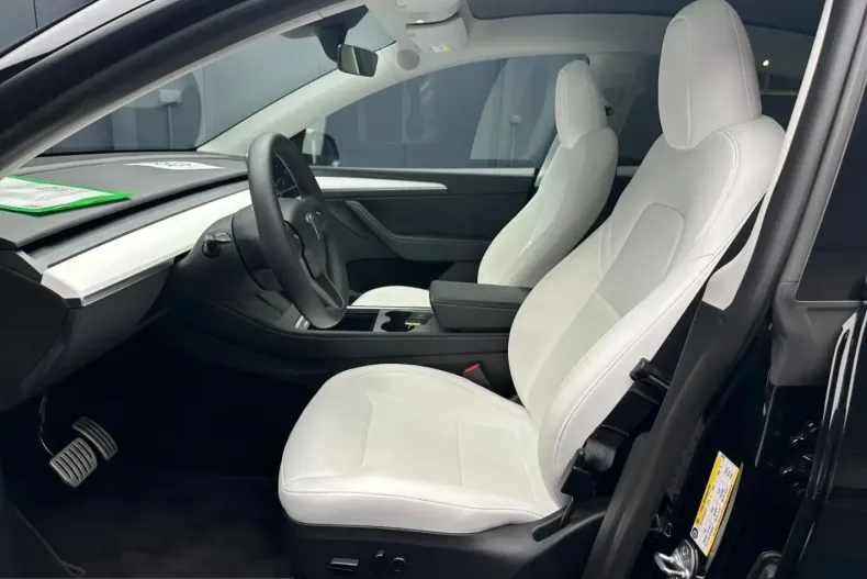Tesla Model Y din 2024 cu 35.000 km - oferta TES237333 - foto 15