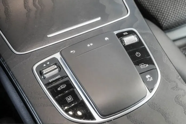 Mercedes-Benz GLC 300 (Clasa GLC) din 2022 cu 88.354 km - oferta MER237338 - foto 18