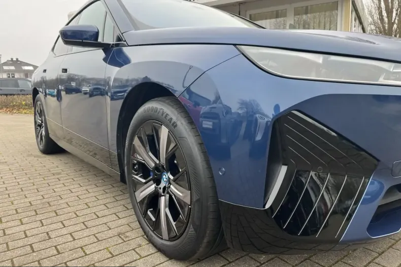BMW iX din 2022 cu 27.800 km - oferta BMW237339 - foto 40