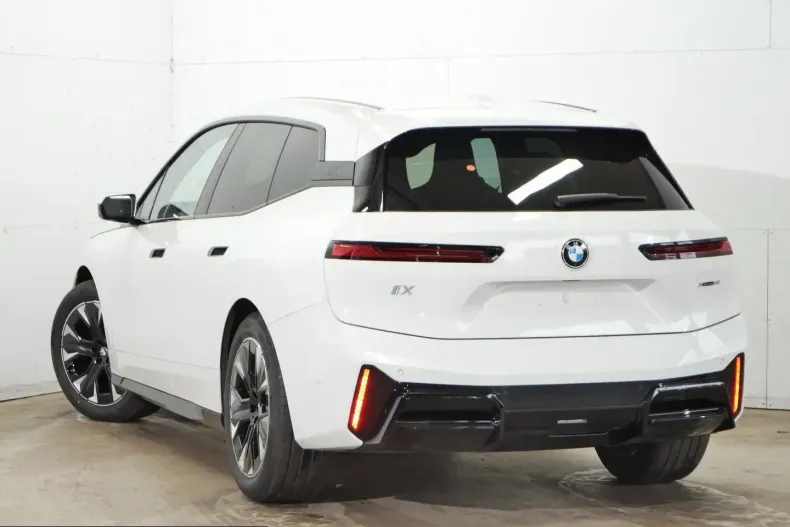 BMW iX din 2025 cu 12.900 km - oferta BMW237341 - foto 4
