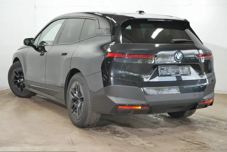 BMW iX din 2025 cu 46.005 km - oferta BMW237342 - foto 4