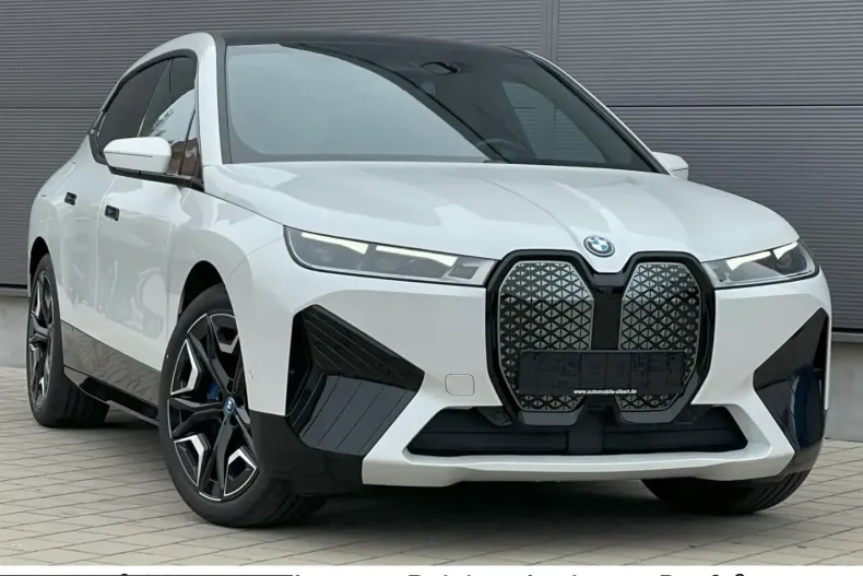 BMW iX din 2023 cu 21.507 km - oferta BMW237346 - foto 1