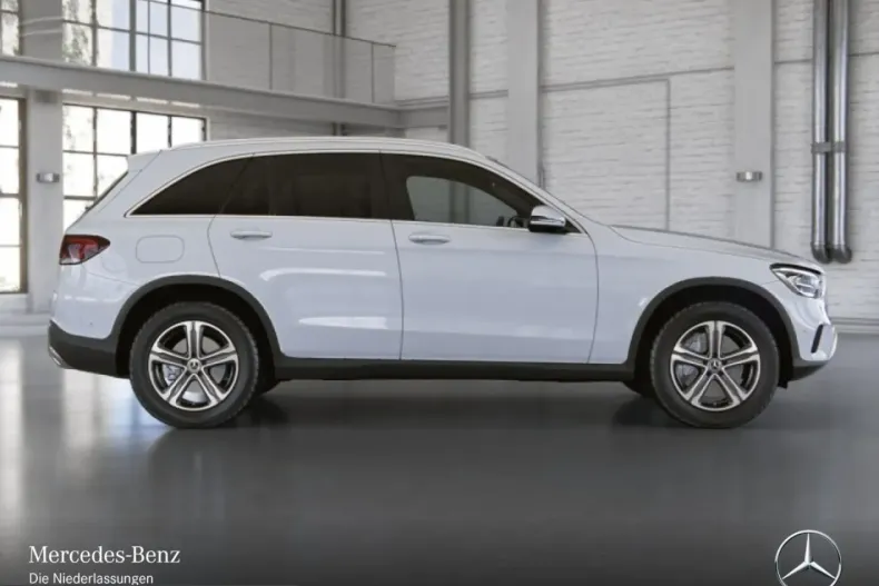 Mercedes-Benz GLC 300 (Clasa GLC) din 2022 cu 63.812 km - oferta MER237348 - foto 17