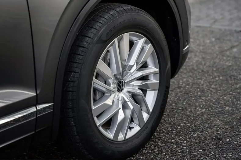 Volkswagen Touareg din 2021 cu 25.979 km - oferta VOL237352 - foto 6