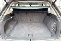 Volkswagen Touareg din 2023 cu 30.404 km - oferta VOL237354 - foto 5