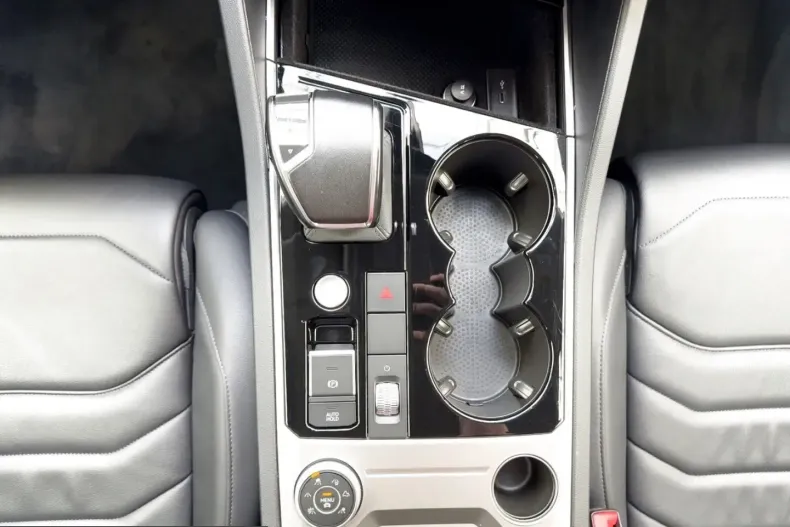 Volkswagen Touareg din 2023 cu 30.404 km - oferta VOL237354 - foto 13