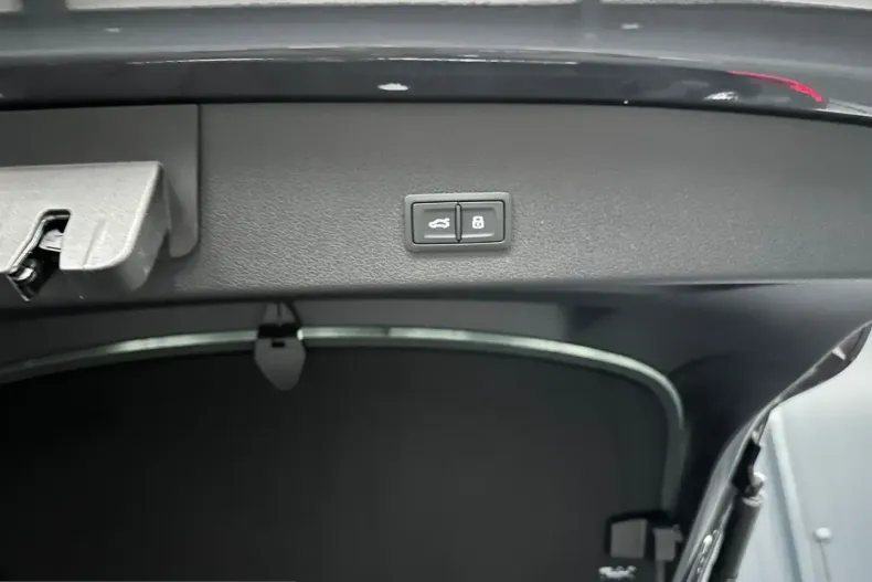 Audi Q8 din 2024 cu 31.000 km - oferta AUD237356 - foto 30